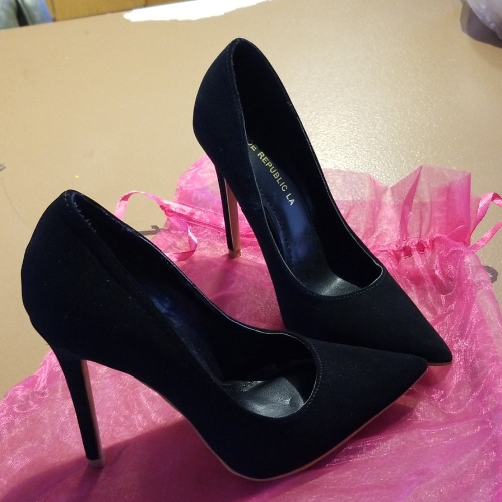 Suede black